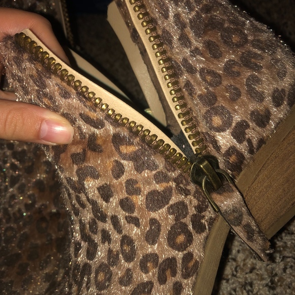 Cheetah booties - Picture 3 of 3
